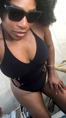 Hot sexy black femmes