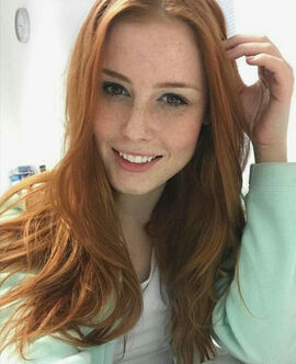 Redhead pussy pic