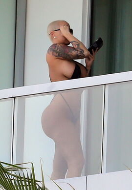 Amber rose arched over